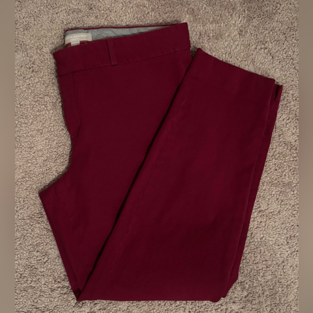 Banana Republic Women's Burgundy Capris
